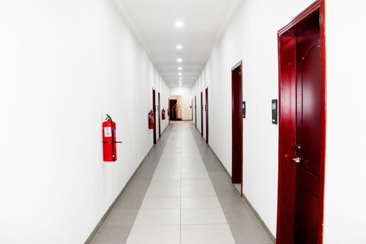 Ixoras Hotel Kinshasa Exterior photo