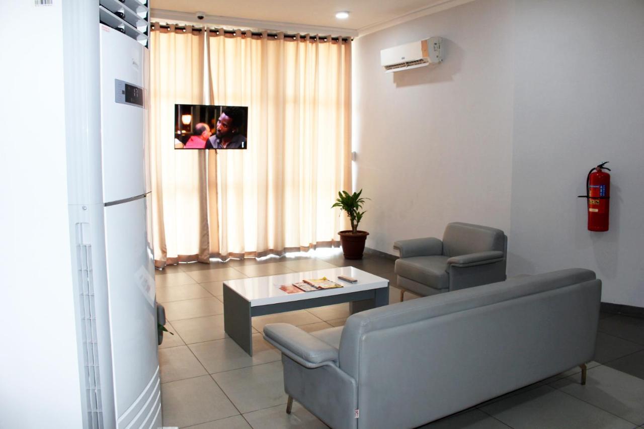 Ixoras Hotel Kinshasa Exterior photo